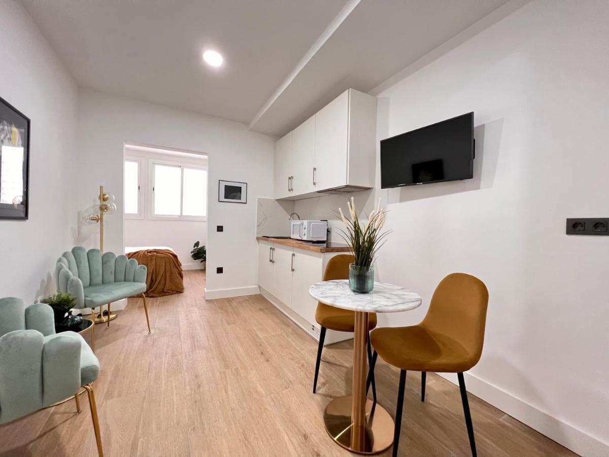 Crysoyle Apartment Barcelona Next To Camp Nou L'Hospitalet de Llobregat Luaran gambar